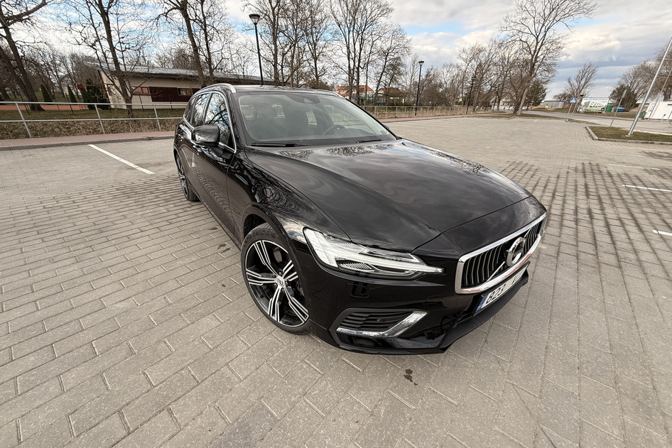Volvo V60, 2021, 2.0, 186 kW, pistikhübriid (bensiin/elekter), automaat, nelikvedu