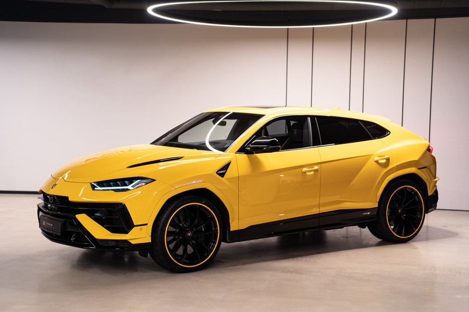 Lamborghini Urus, 2023, 4.0, 490 kW, petrol, automatic, all-wheel drive