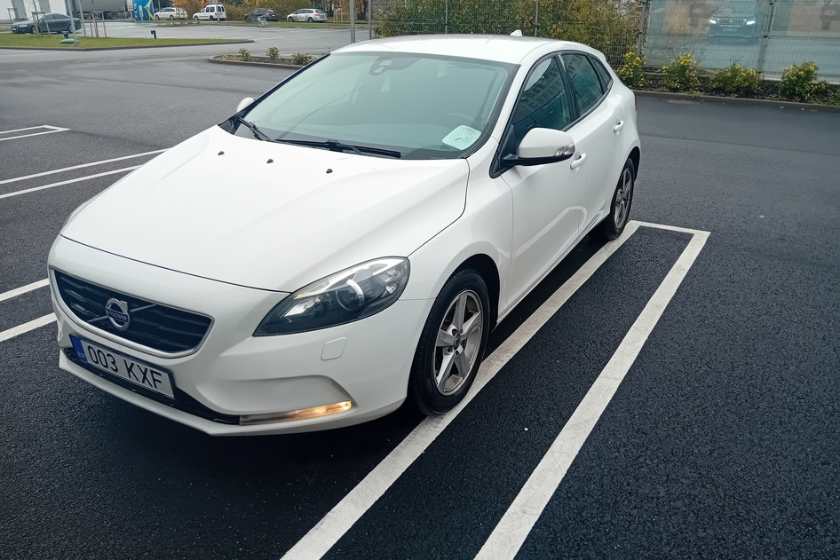 Volvo V40, 2014, 1.6, 84 kW, diesel, automatic, front-wheel drive