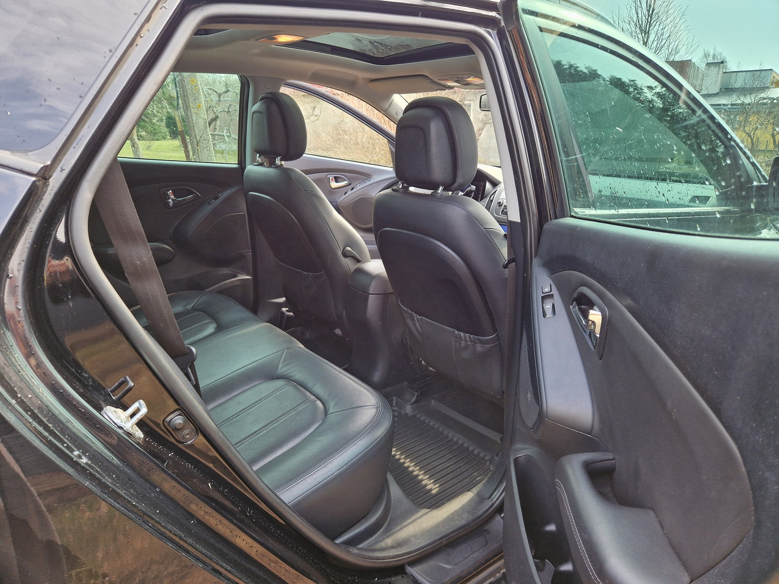 Hyundai ix35 2.0 120kW 2012, photo 7/12