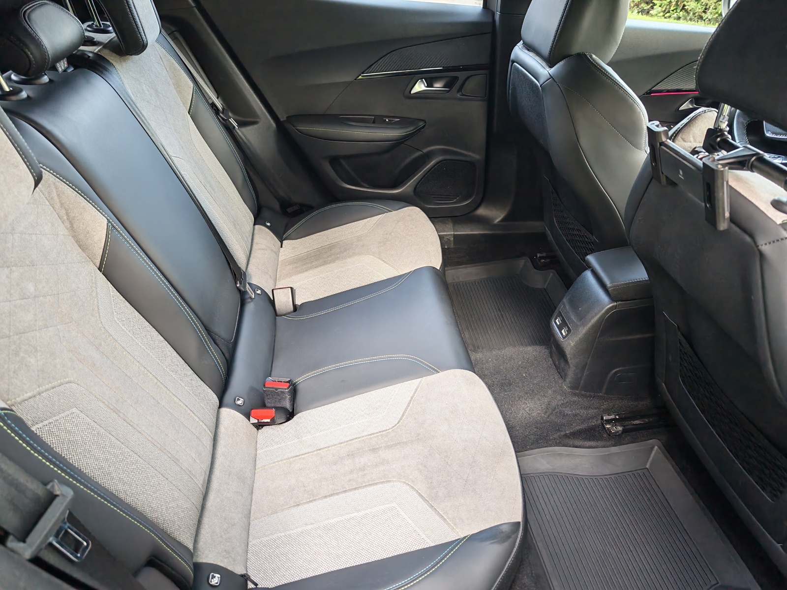 Peugeot 2008 GT 2022, photo 5/11