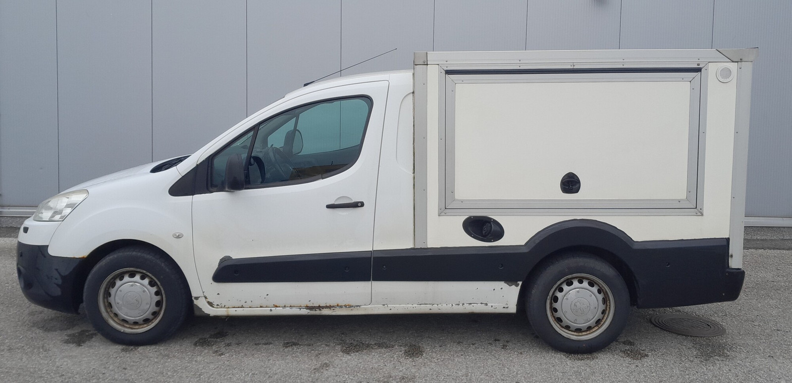 Peugeot Partner 2010, kuva 2/9