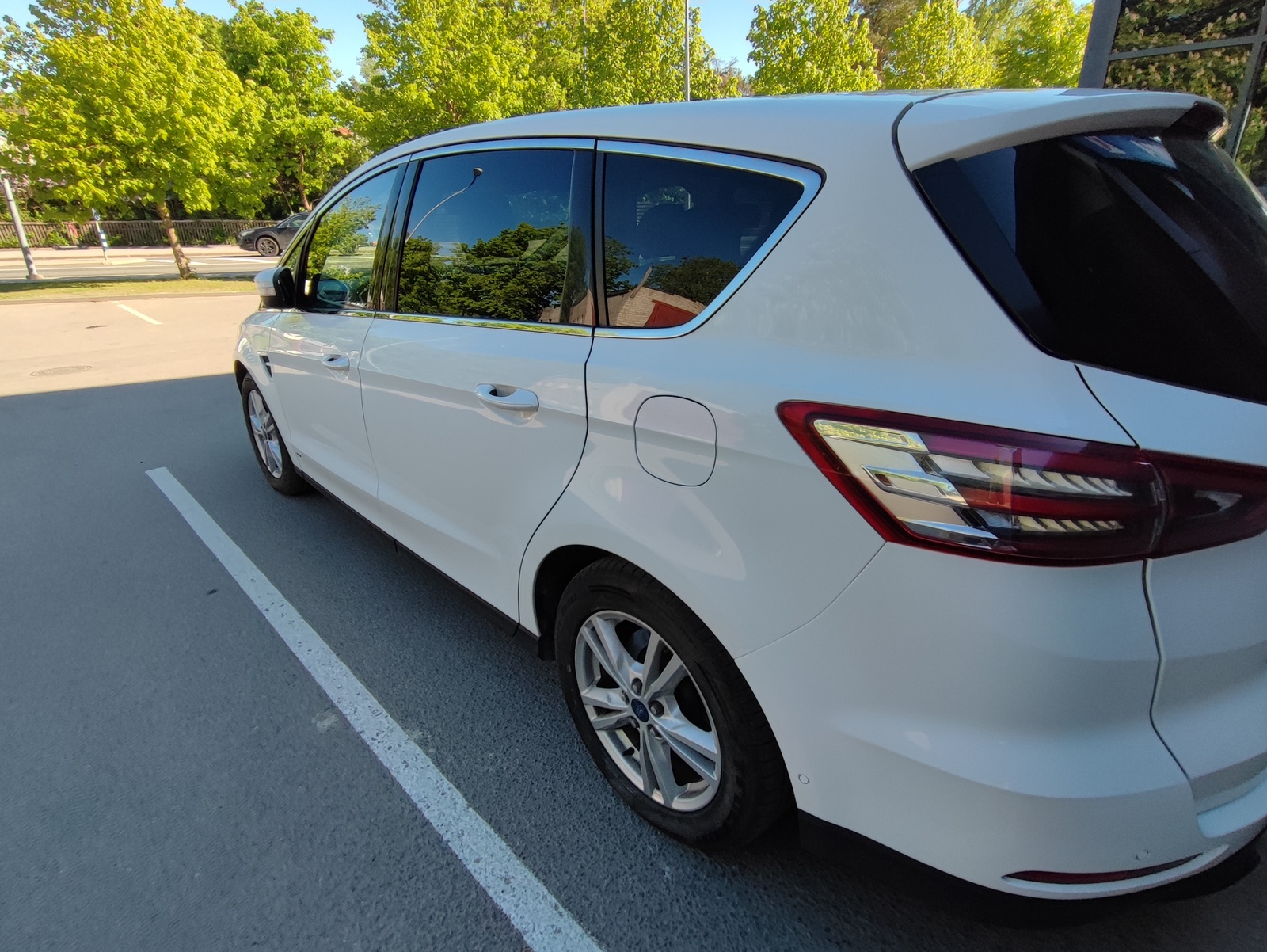 Ford S-Max 2016, photo 7/10