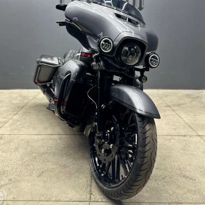 Harley-Davidson Street Glide 2020, kuva 3/3