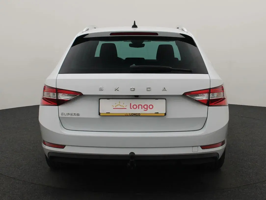 Škoda Superb 2022, photo 5/33