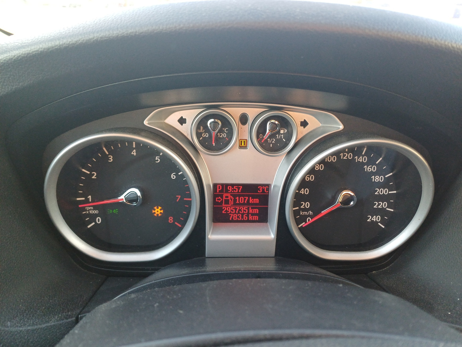 Ford Focus 2010, photo 8/8