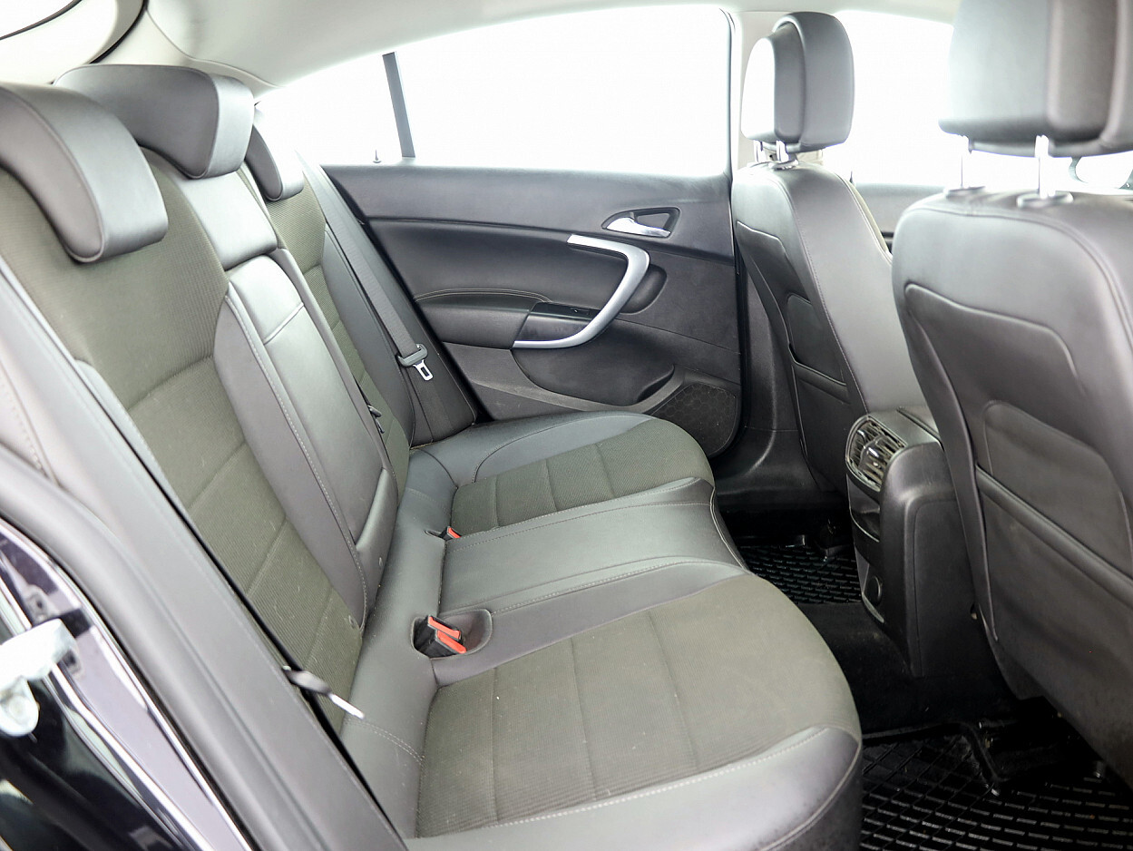 Opel Insignia 2009, photo 7/8