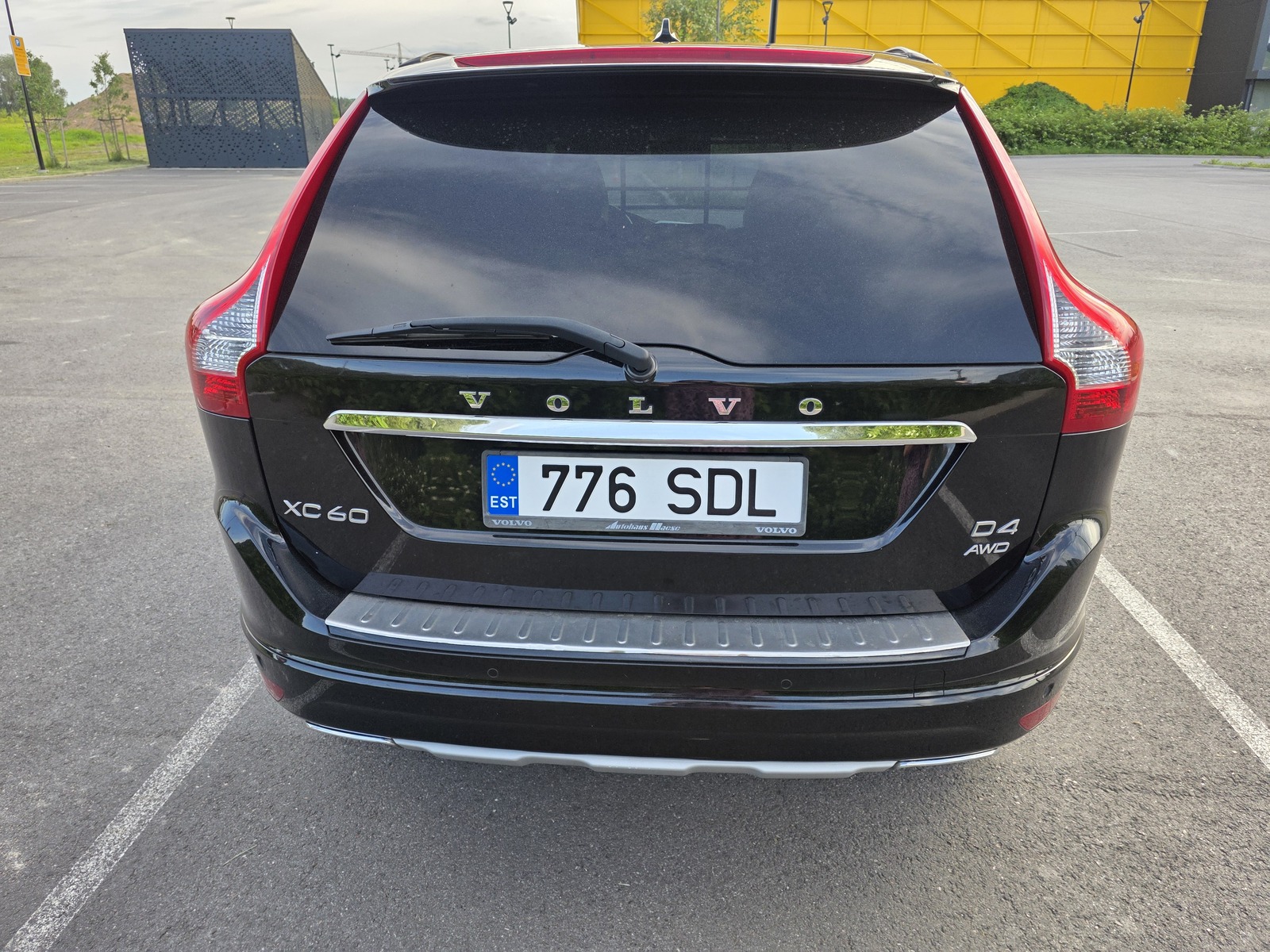 Volvo XC60 2016, photo 5/10