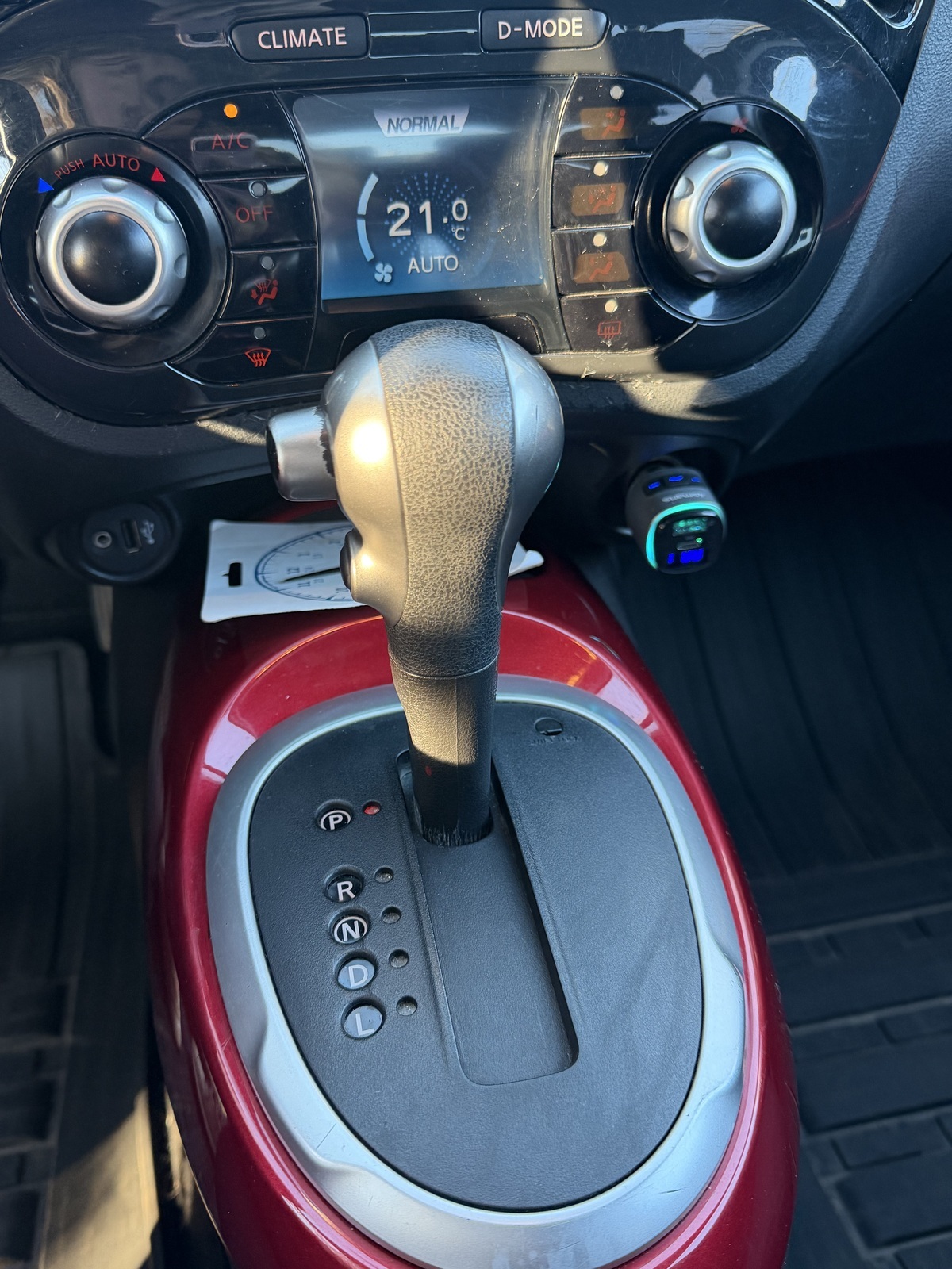 Nissan Juke 2012, kuva 6/9