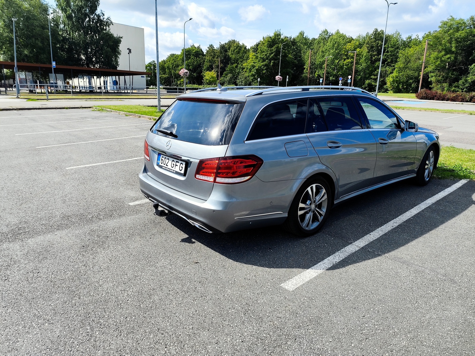 Mercedes-Benz E 250 2015, kuva 6/19