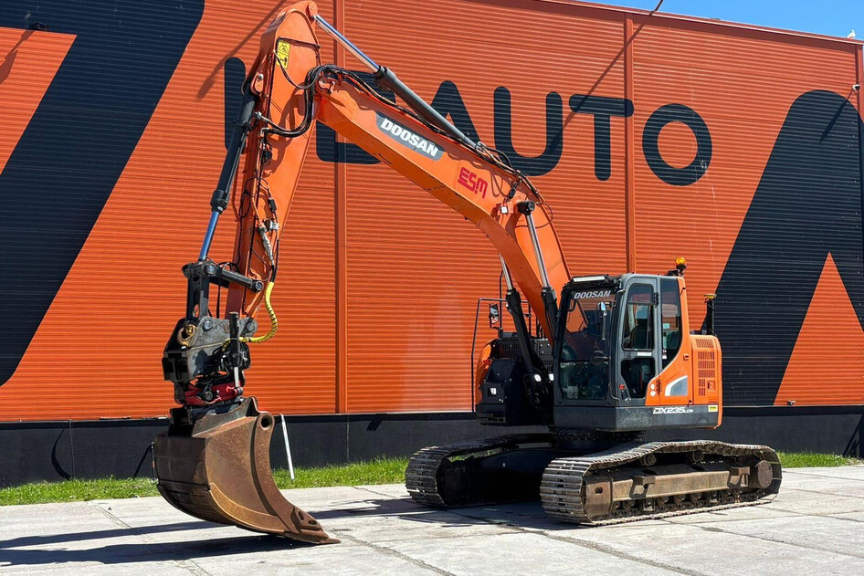 Doosan DX 235 LCR-5, 141.2 kW, diesel
