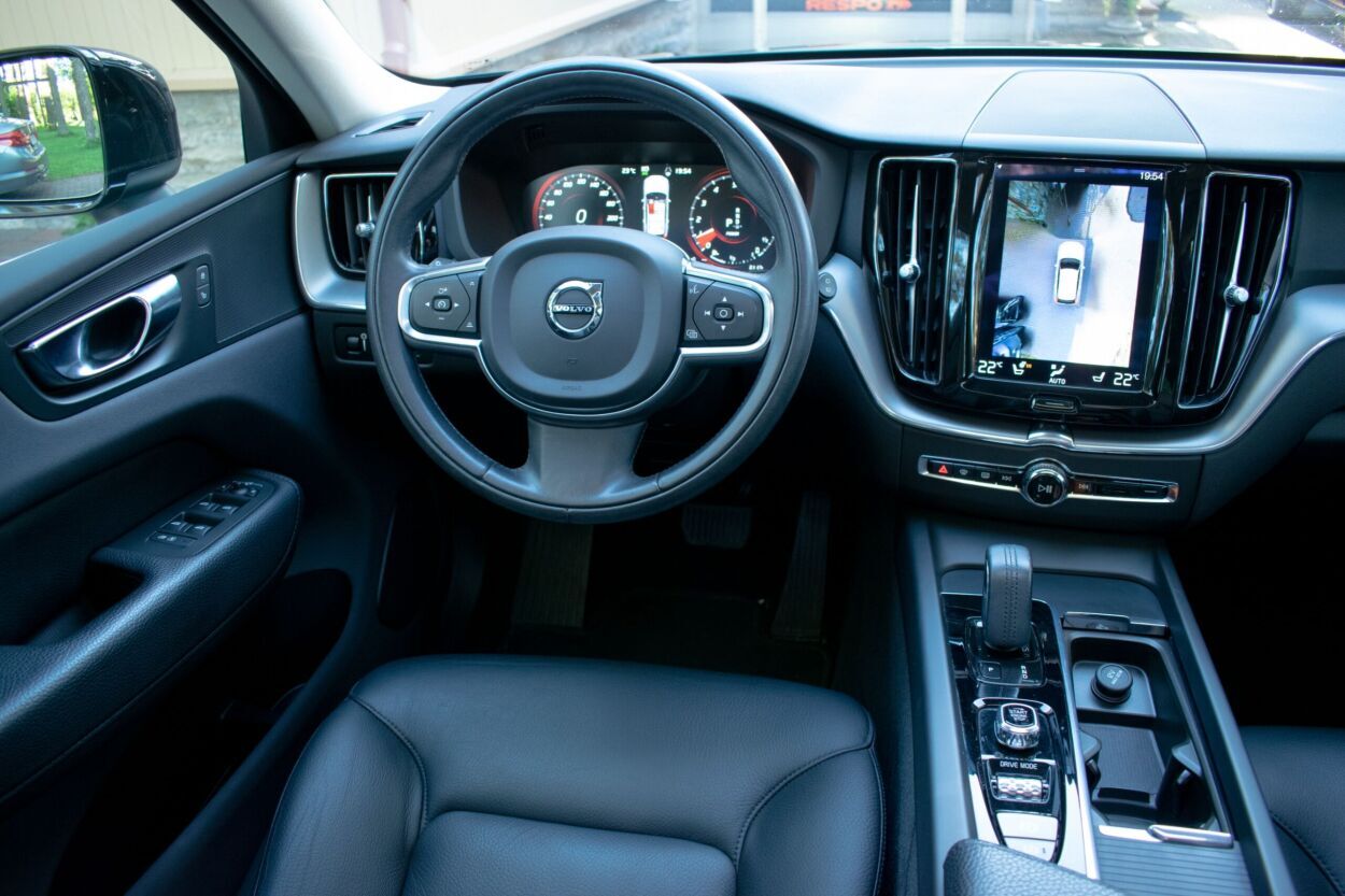 Volvo XC60 2021, kuva 3/19