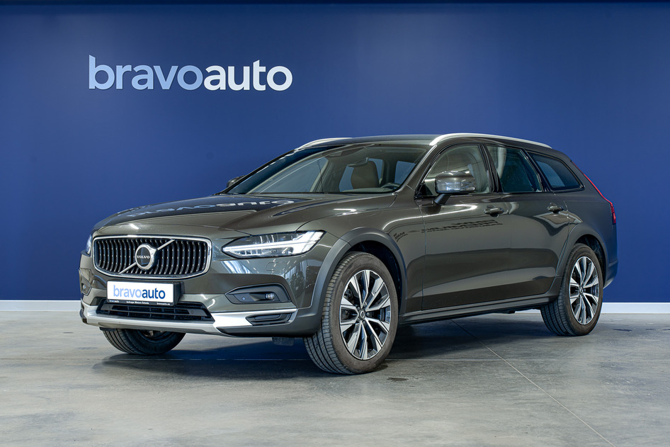 Volvo V90 Cross Country, 2021, 2.0, 184 kW, hybrid (petrol/electric), automatic, four-wheel drive