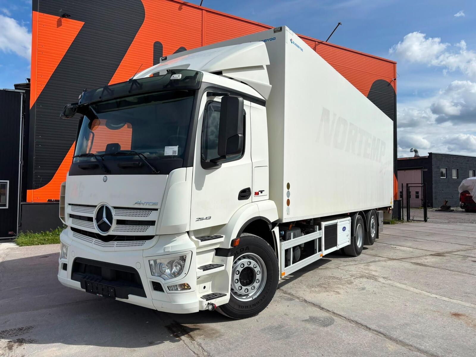 Mercedes-Benz Antos 2543 6x2*4 2016, kuva 2/25