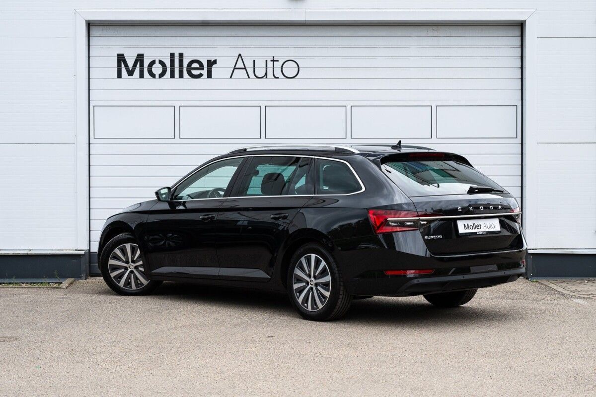 Škoda Superb 2023, kuva 4/10