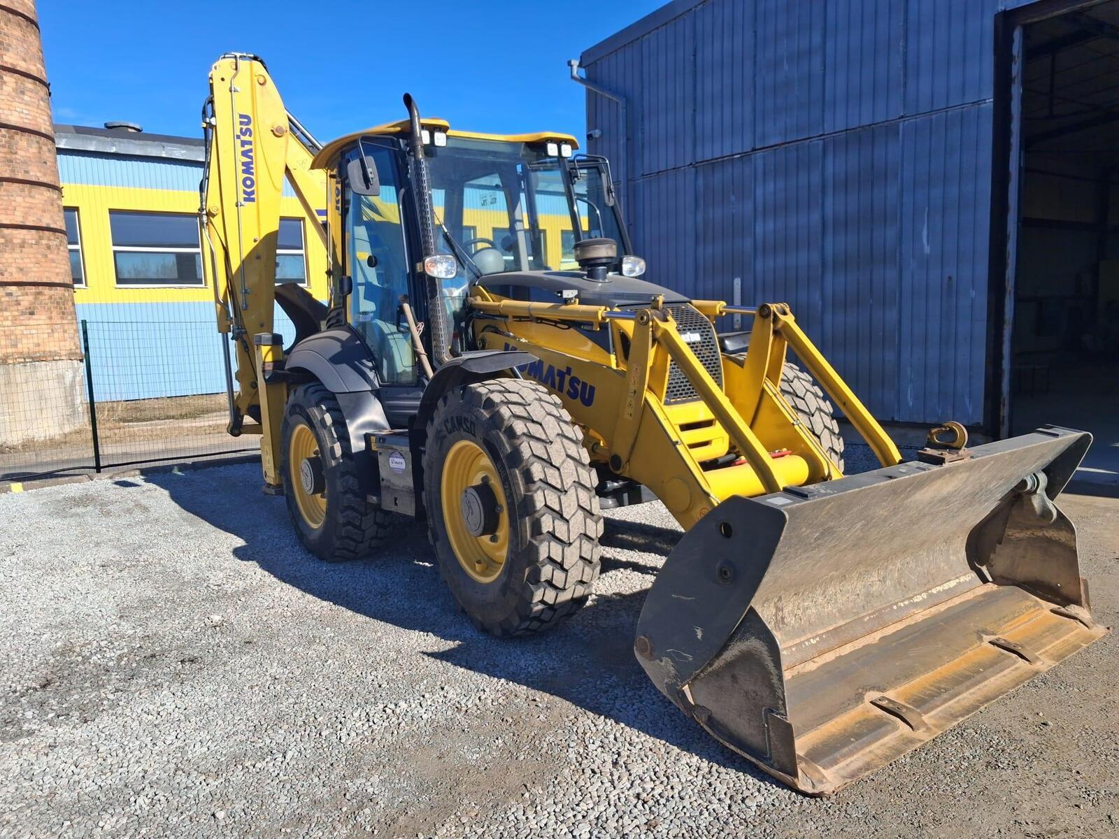 Komatsu WB97S, kuva 3/27