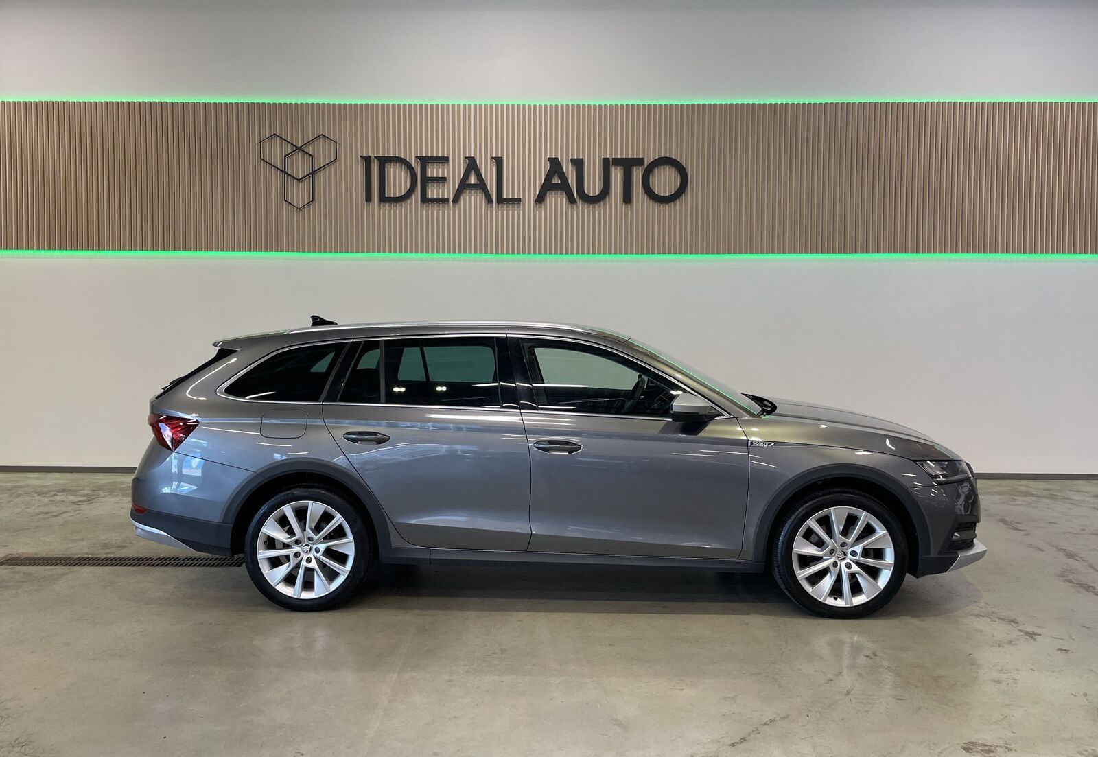 Škoda Octavia 2022, photo 3/21