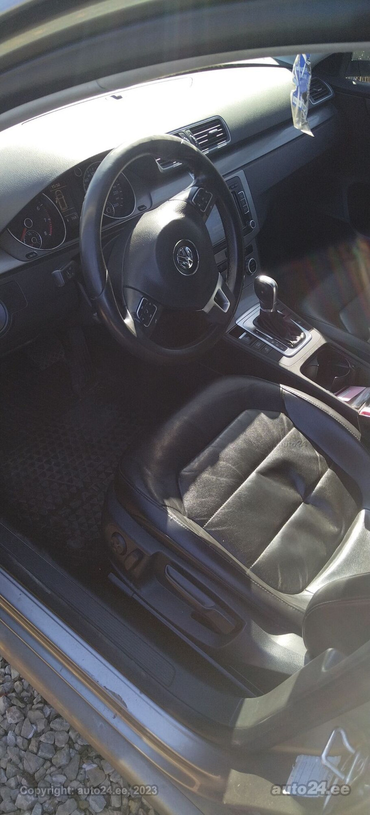 Volkswagen Passat 2012, photo 3/6