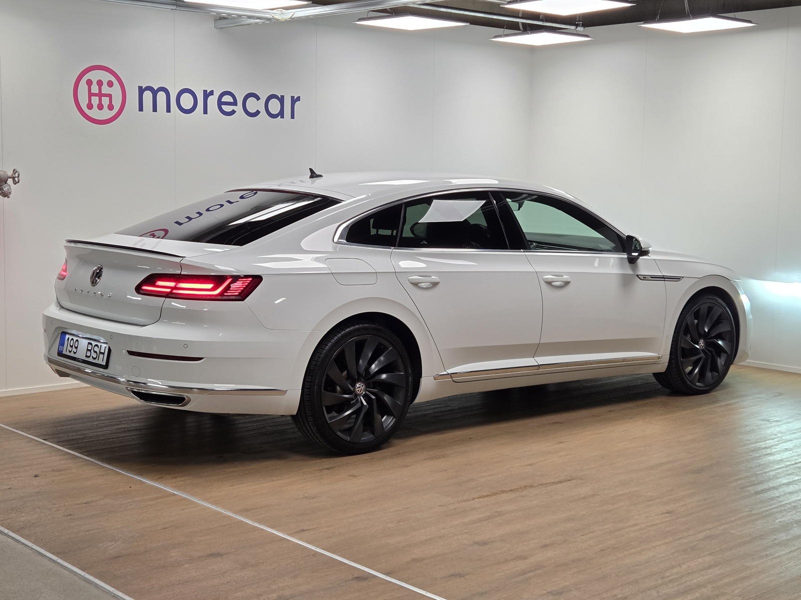 Volkswagen Arteon R-Line 2.0 140kW 2019, photo 4/23