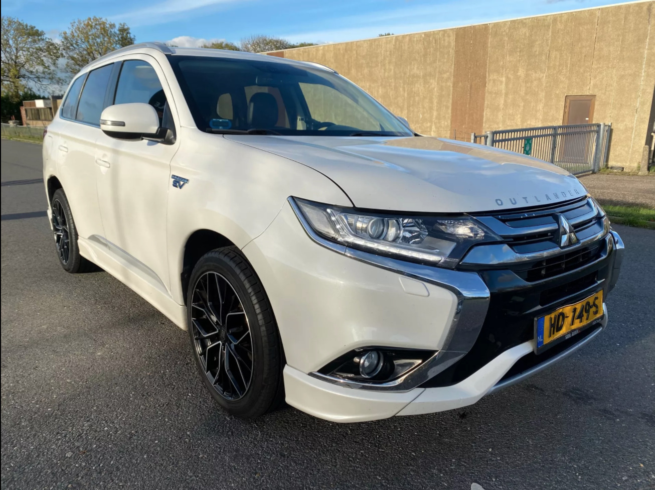 Mitsubishi Outlander 2015, kuva 2/8