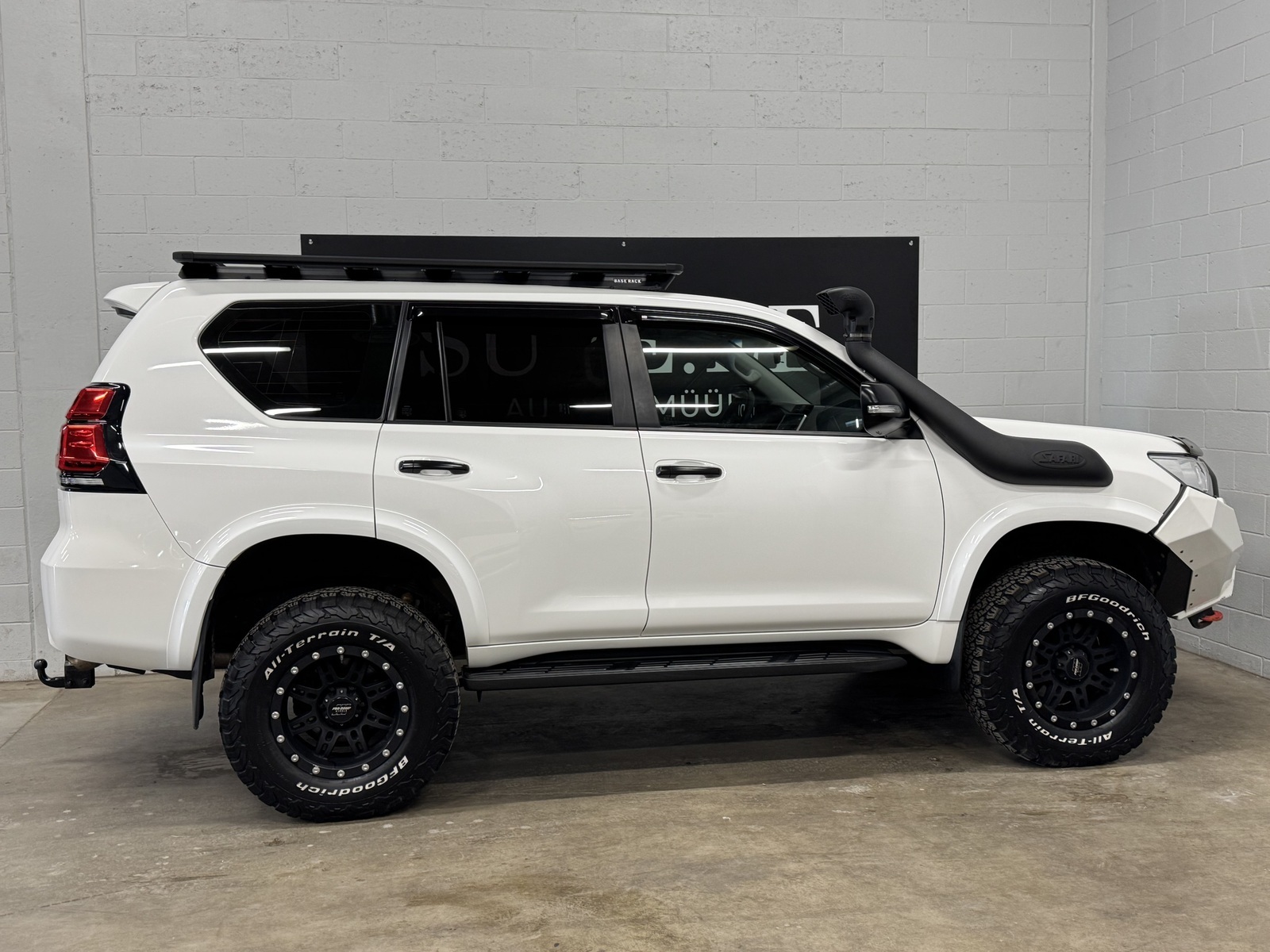 Toyota Land Cruiser 2021, photo 5/25