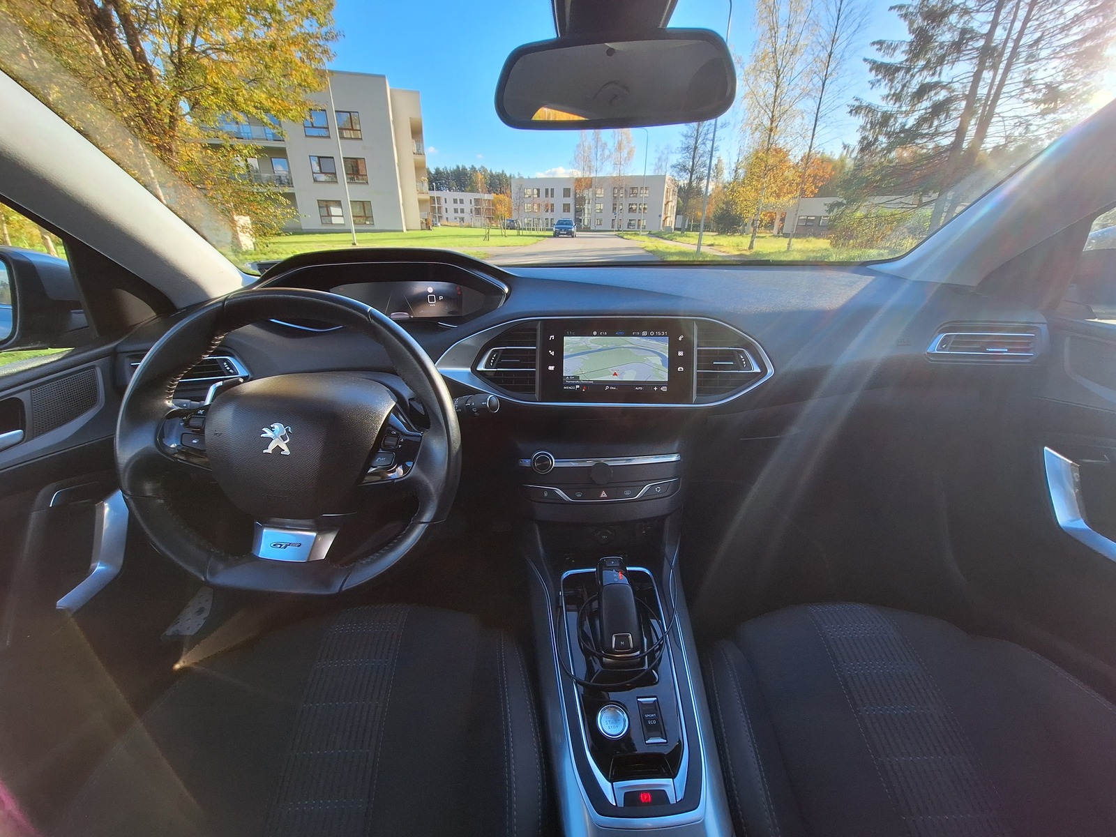 Peugeot 308 2021, photo 3/12