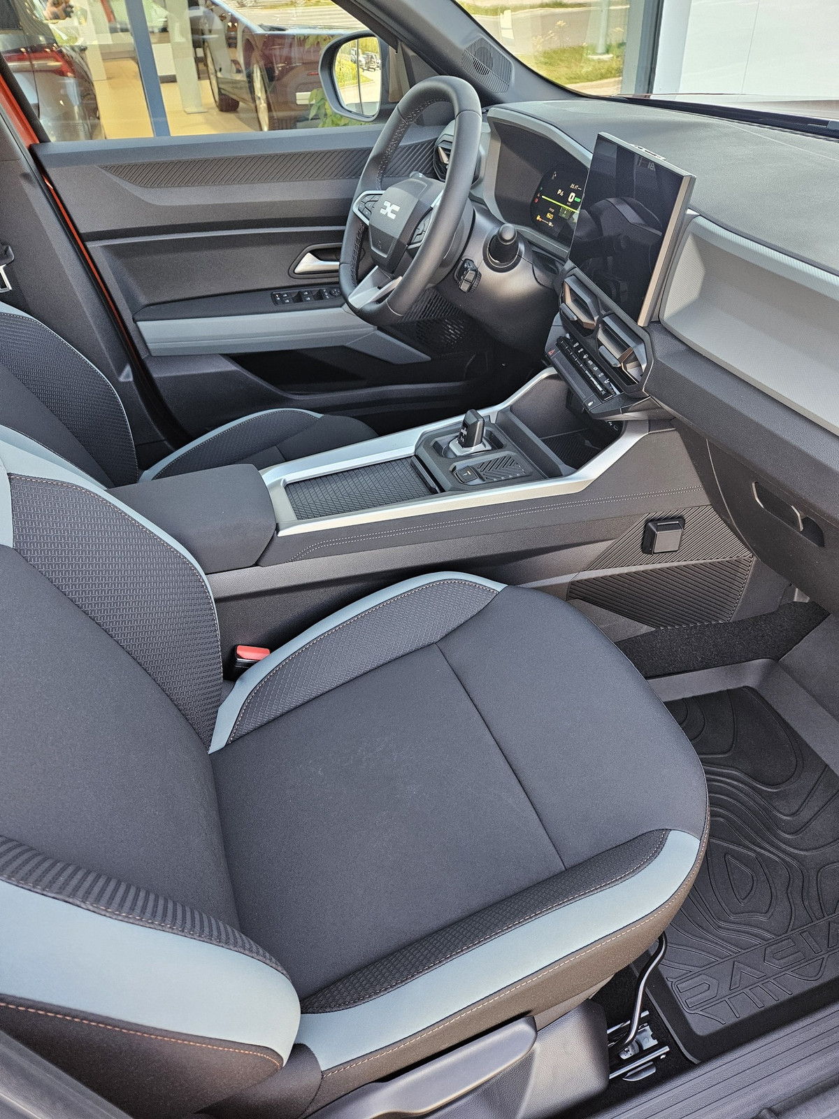 Dacia Bigster 2025, photo 7/9