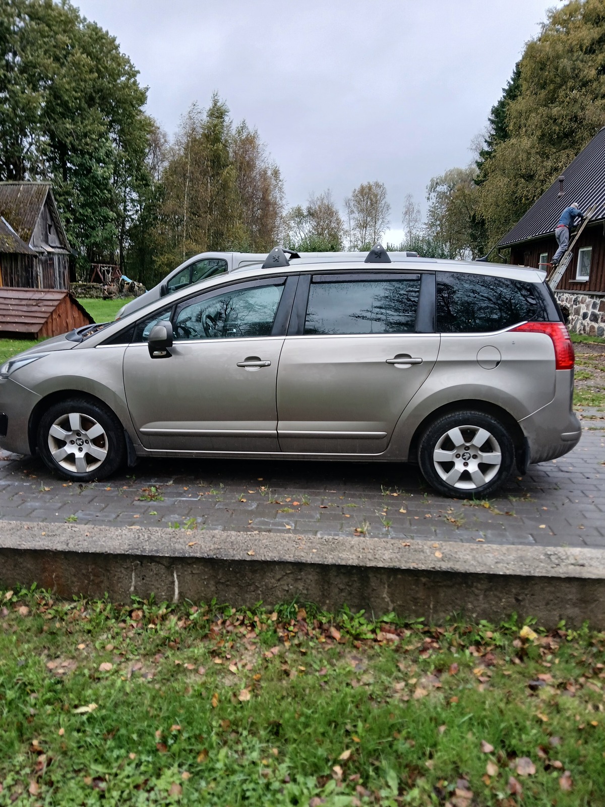 Peugeot 5008 2016, photo 2/8