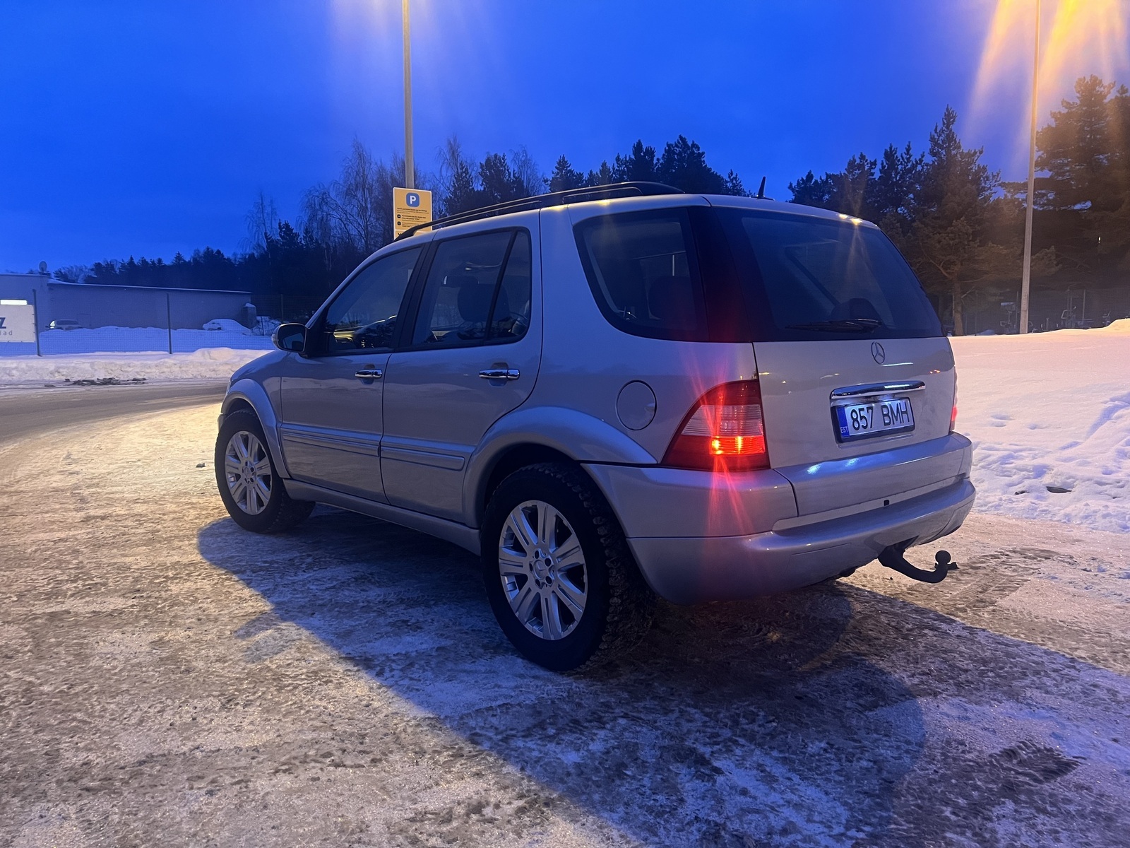 Mercedes-Benz ML 270 2003, photo 4/4