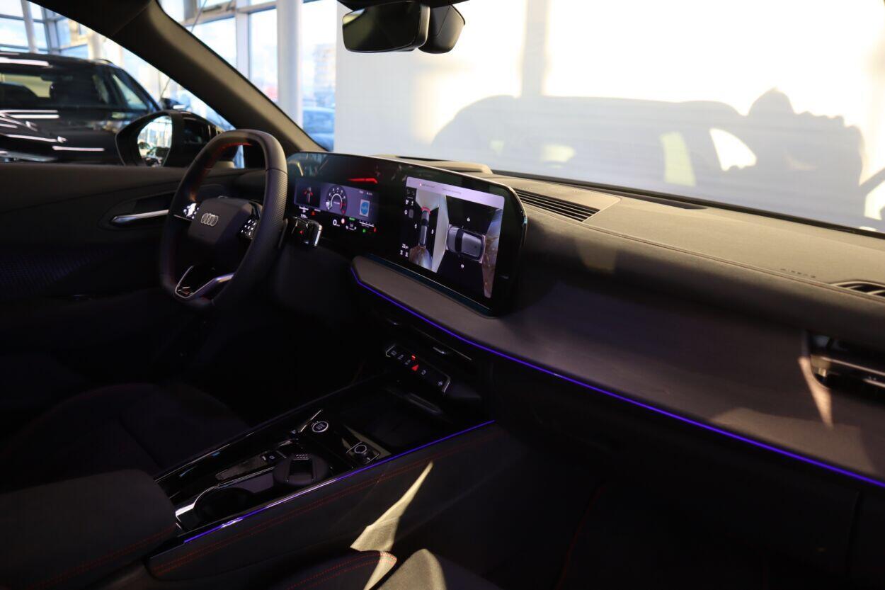 Audi Q3 2025, photo 5/10
