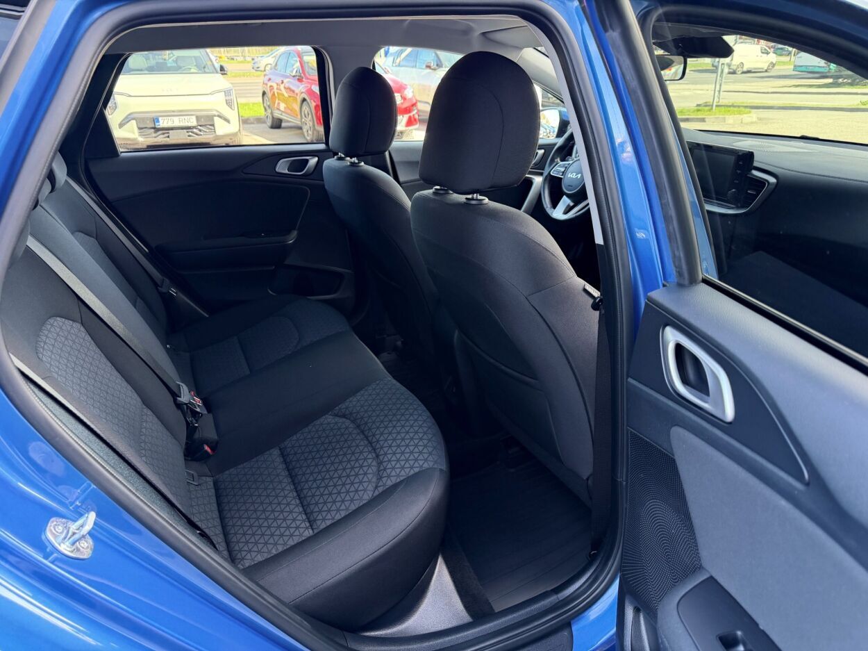 Kia cee'd Sportswagon 2023, photo 5/10