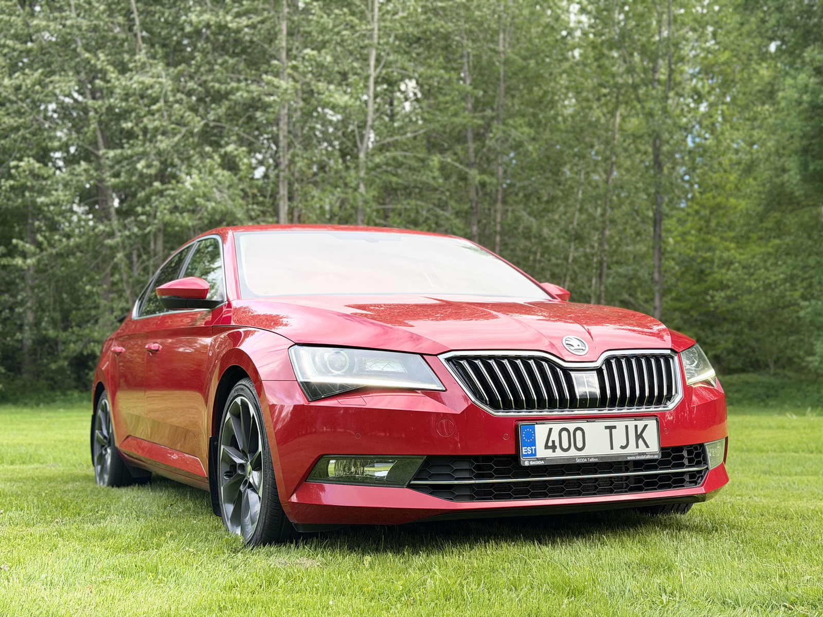 Škoda Superb 2018, photo 2/13