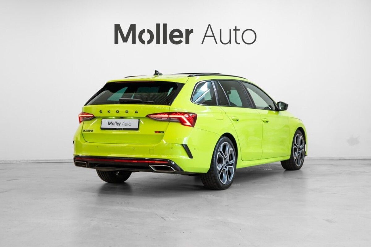 Škoda Octavia 2023, photo 7/35