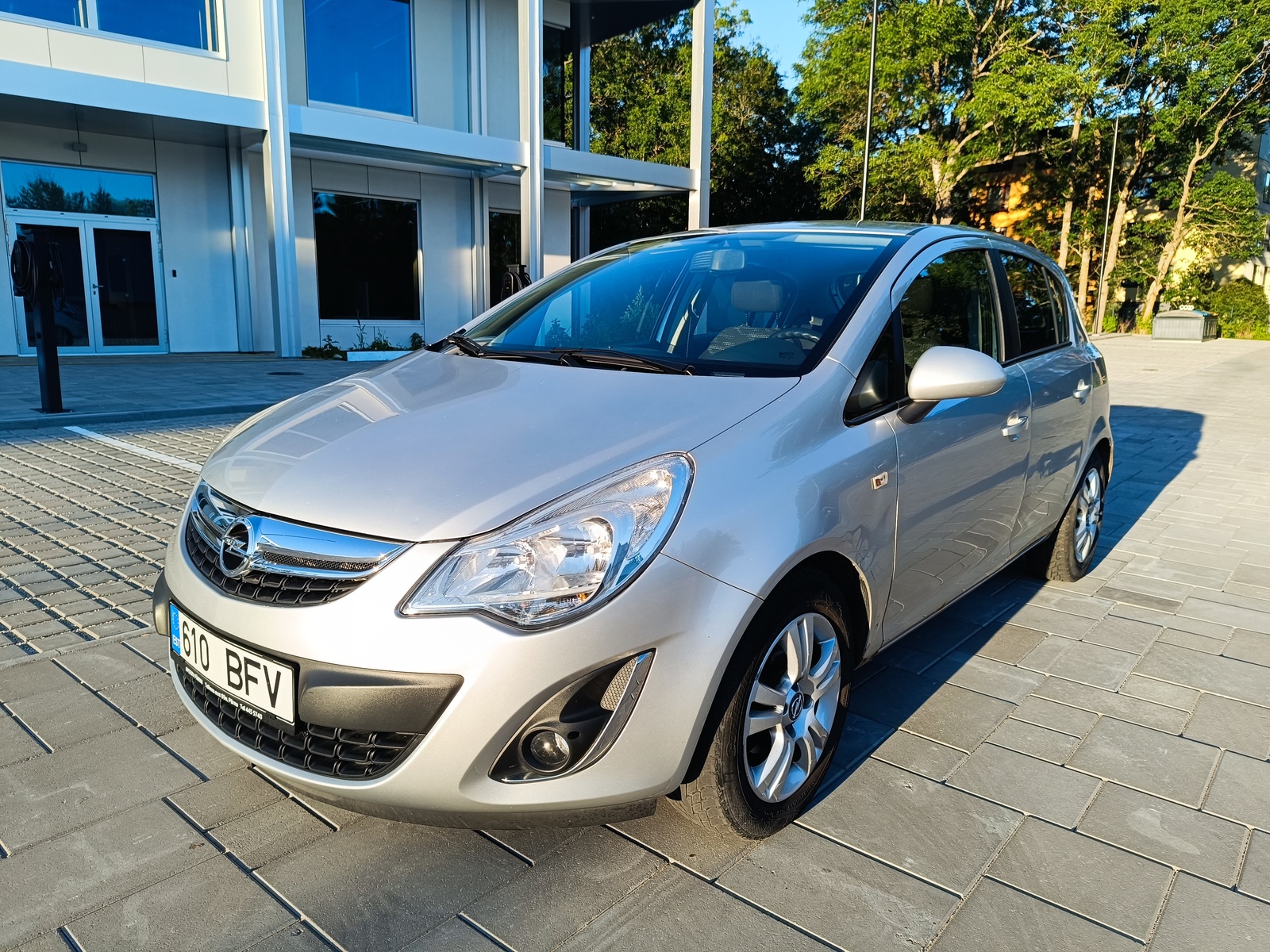 Opel Corsa 1.2 63kW 2011, photo 3/10
