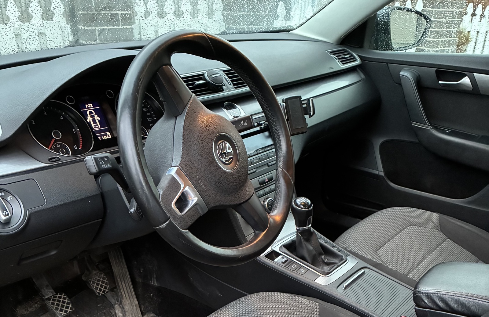 Volkswagen Passat 2013, photo 6/13