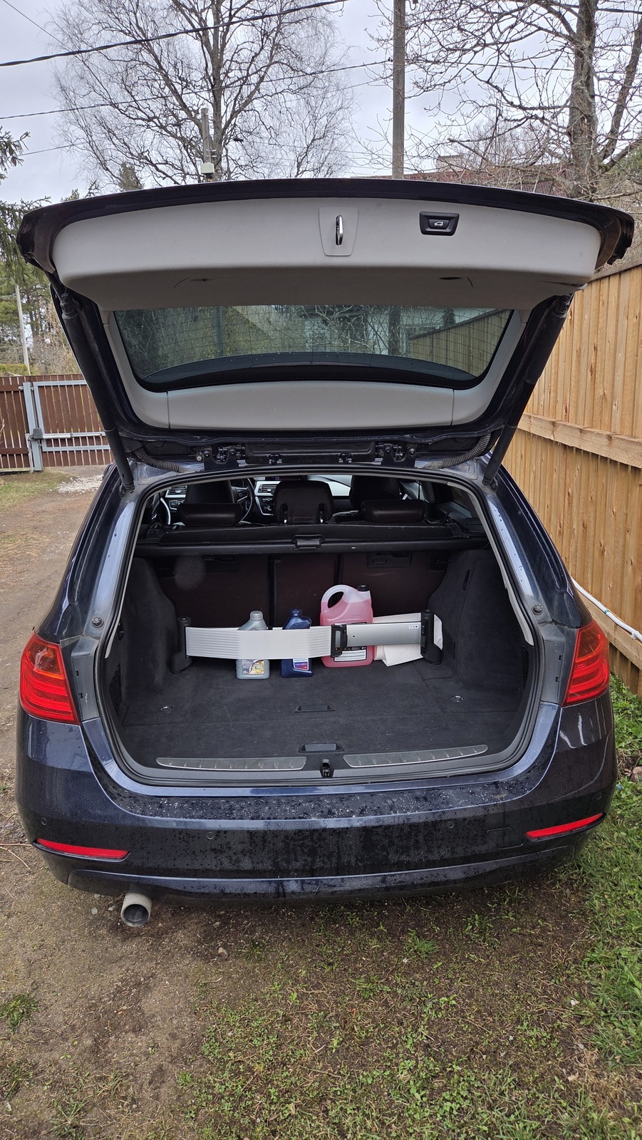 BMW 320 2012, photo 6/10