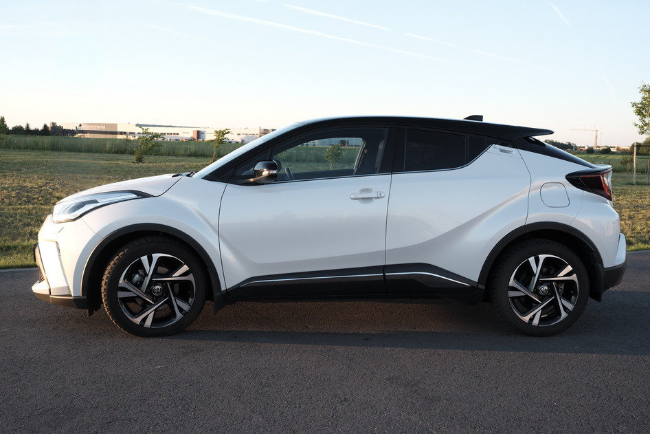 Toyota C-HR, 2022, 1.8, 72 kW, hübriid (bensiin/elekter), automaat, esivedu
