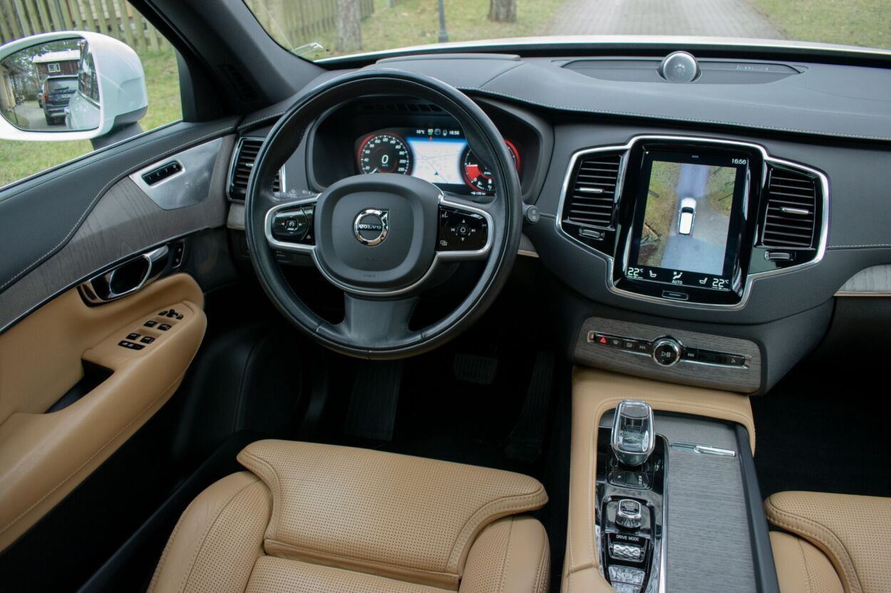 Volvo XC90 2020, photo 3/10