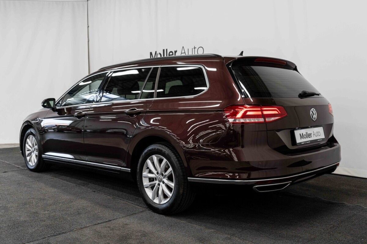 Volkswagen Passat 2017, photo 3/10