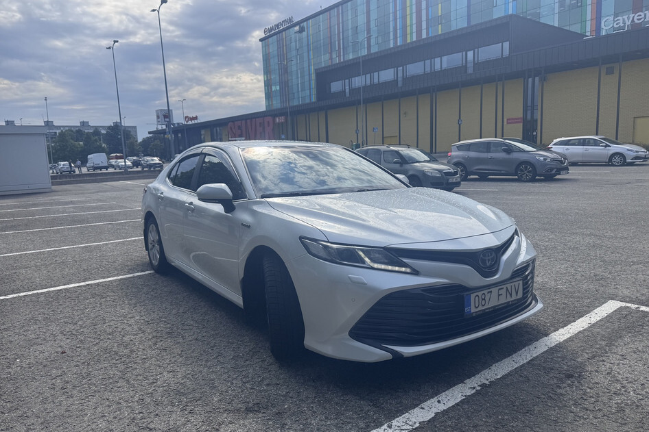 Toyota Camry, 2020, 2.5, 131 kW, гибрид (бензин/электричество), автомат, передний привод