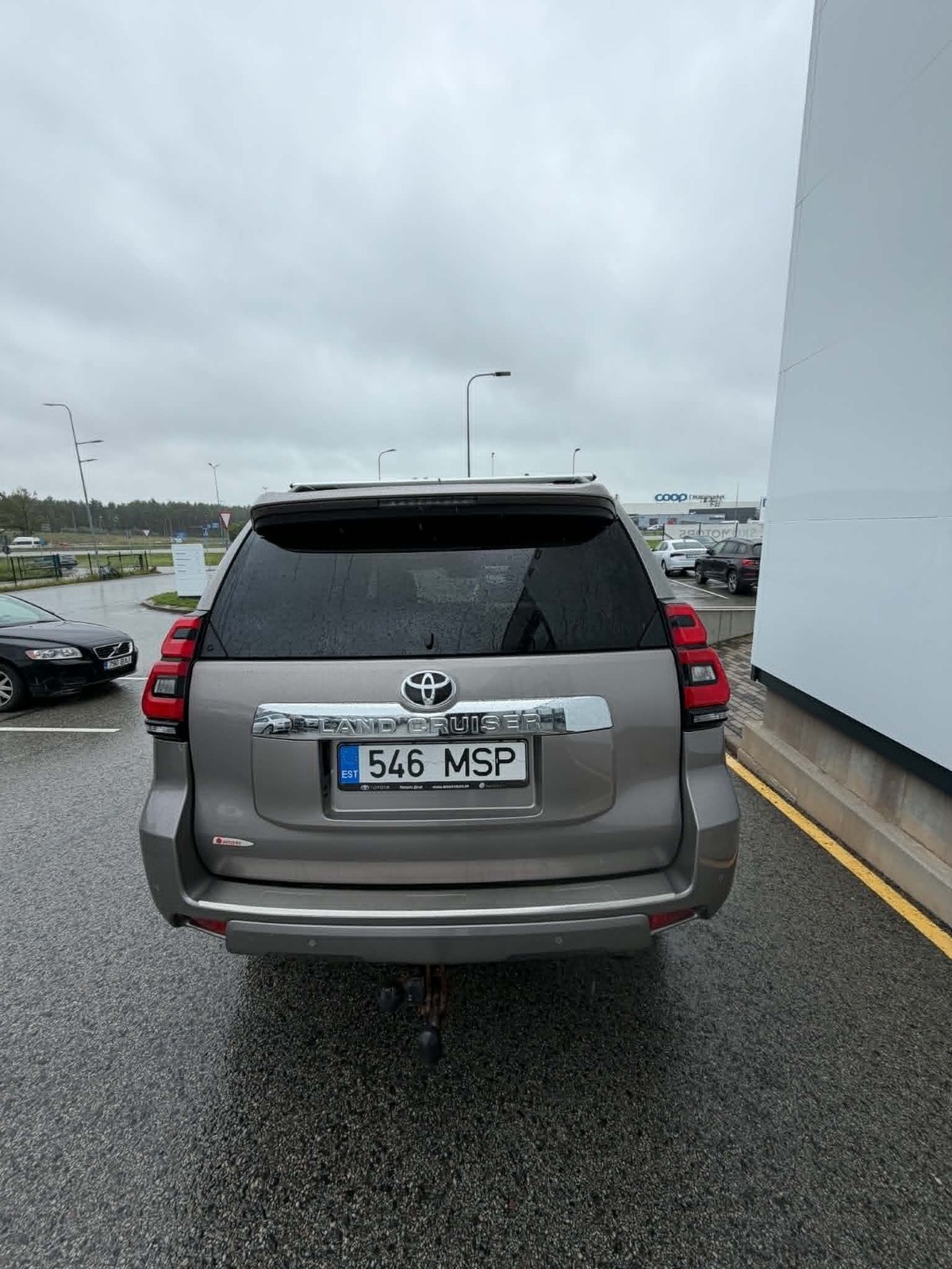 Toyota Land Cruiser 2019, kuva 4/7