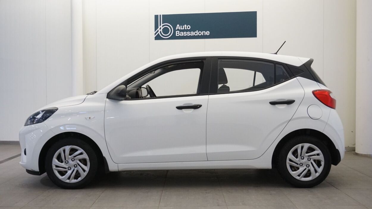 Hyundai i10 1.0 49kW 2021, photo 3/21