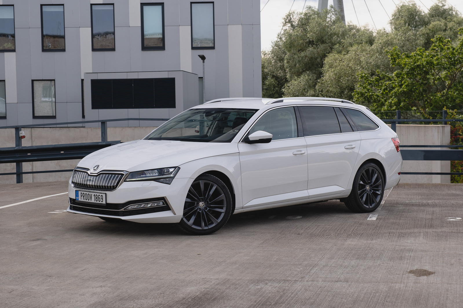 Skoda Superb Facelift 1.4 115kW