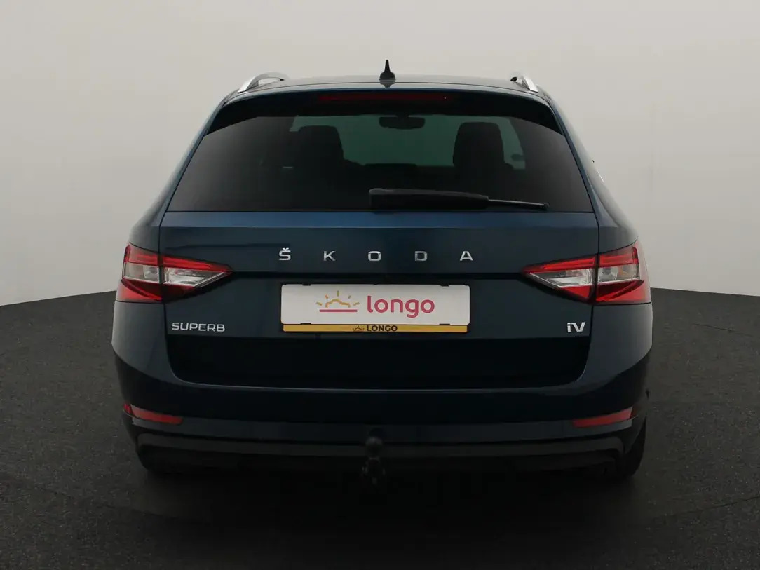 Škoda Superb 2021, photo 5/36