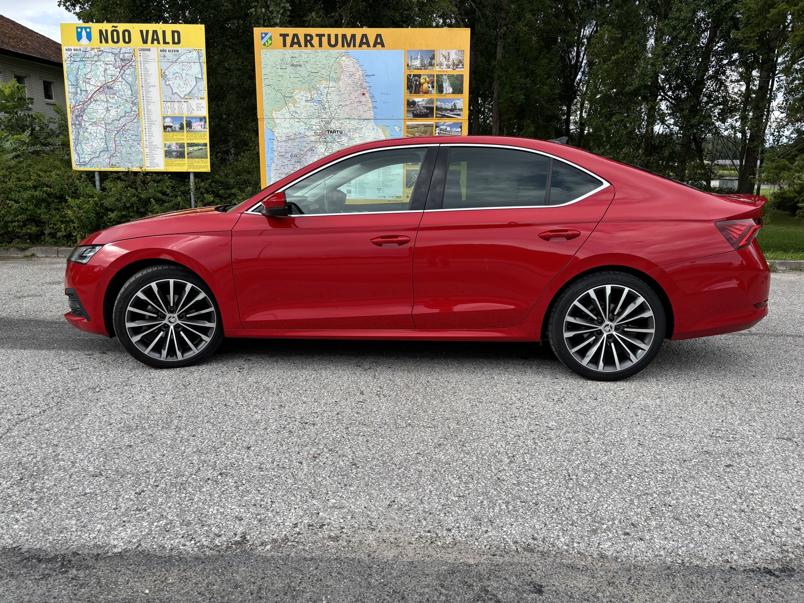 Škoda Octavia 2021, photo 2/10