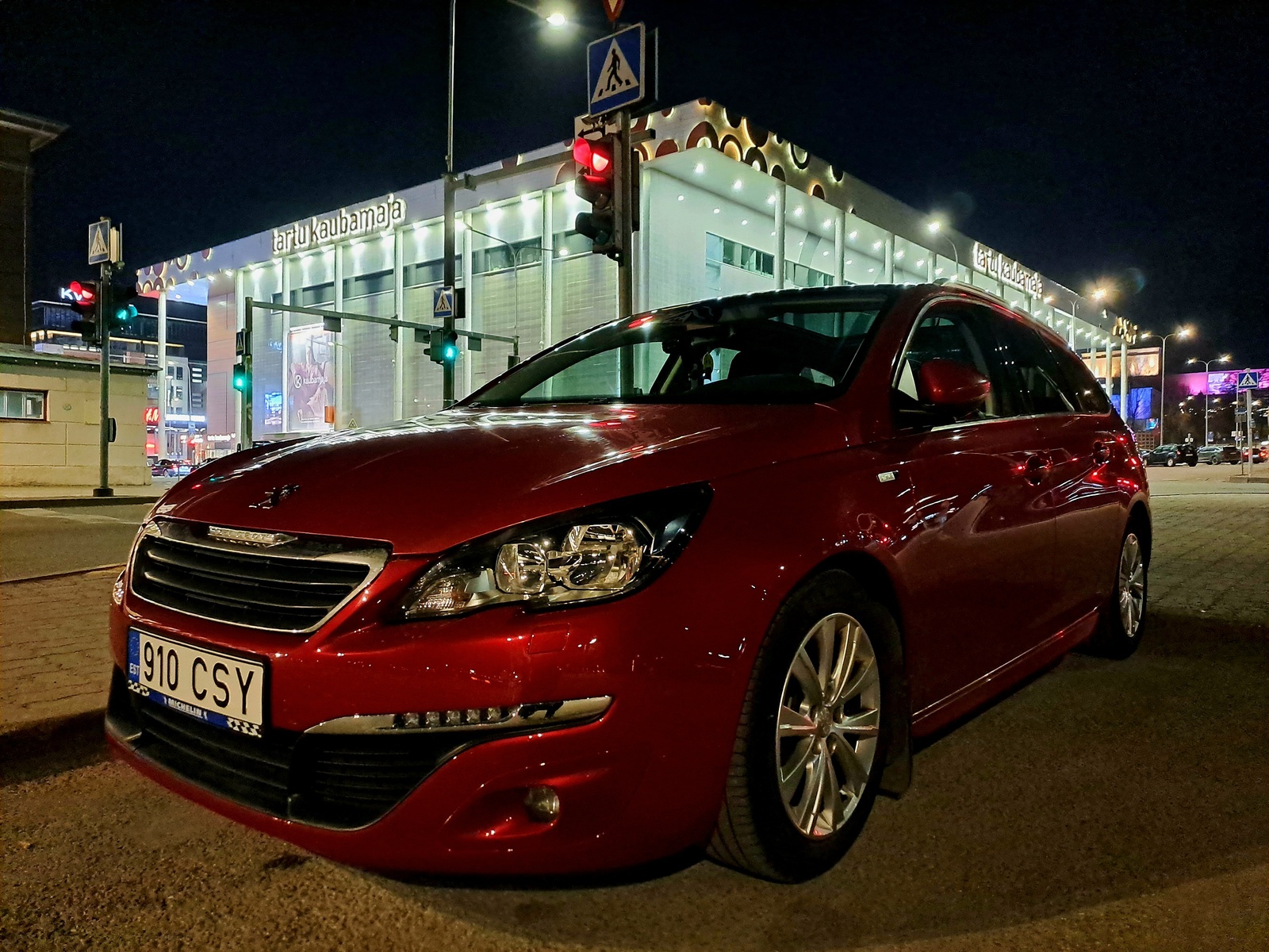 Peugeot 308 2016, photo 3/24