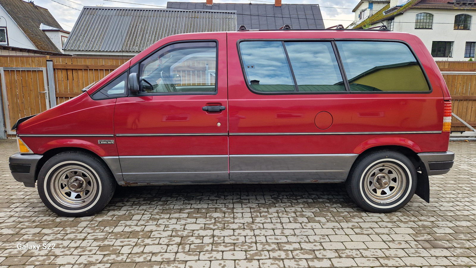 Ford Aerostar 1993, kuva 2/9