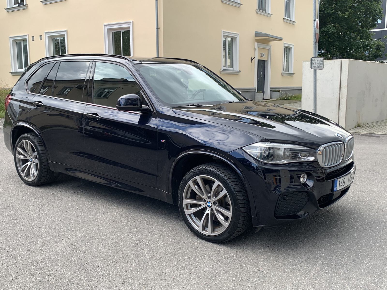 BMW X5 40d xDrive M-pakett 3.0 R6 230kW 2015, photo 7/16