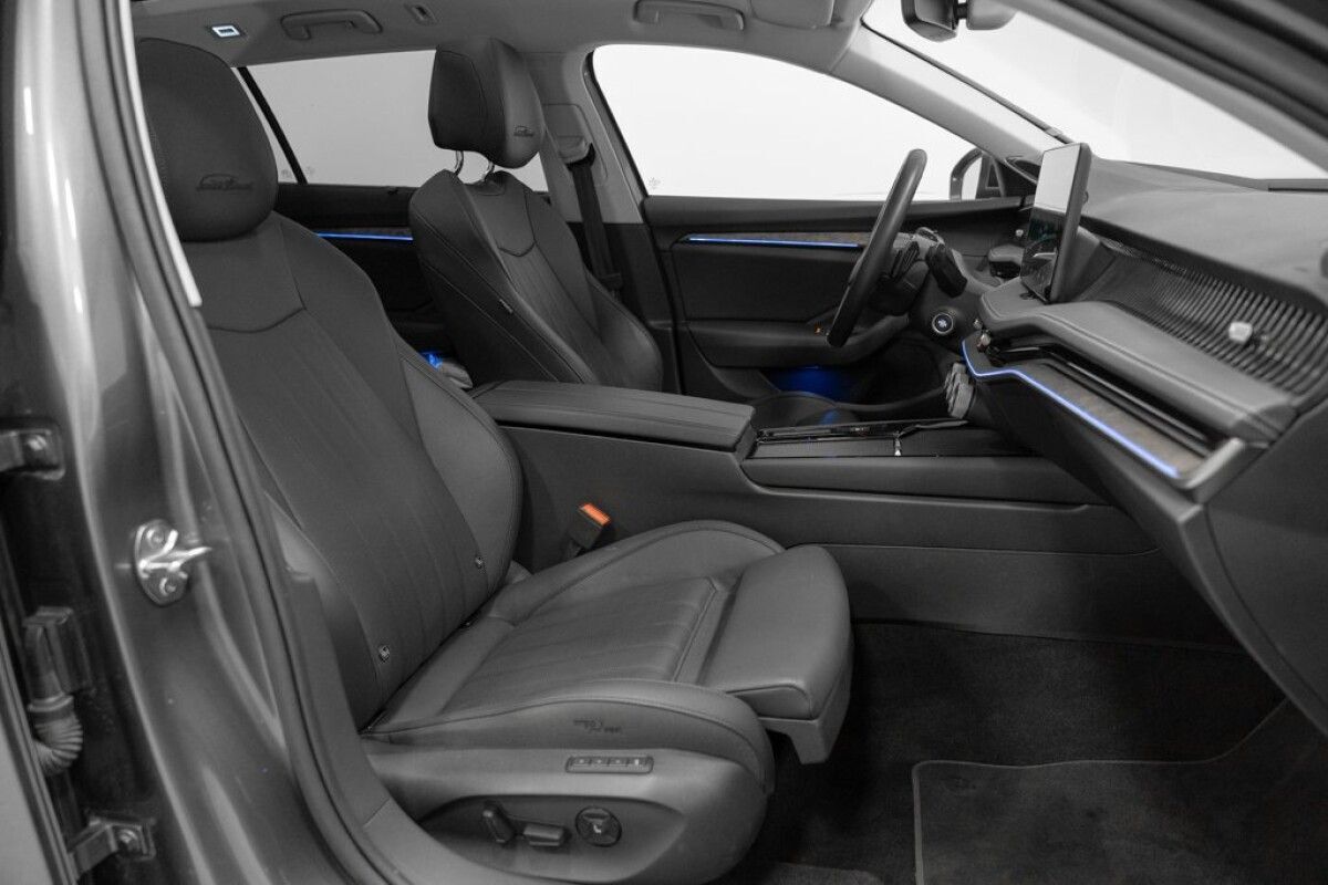 Škoda Superb 2024, photo 7/10