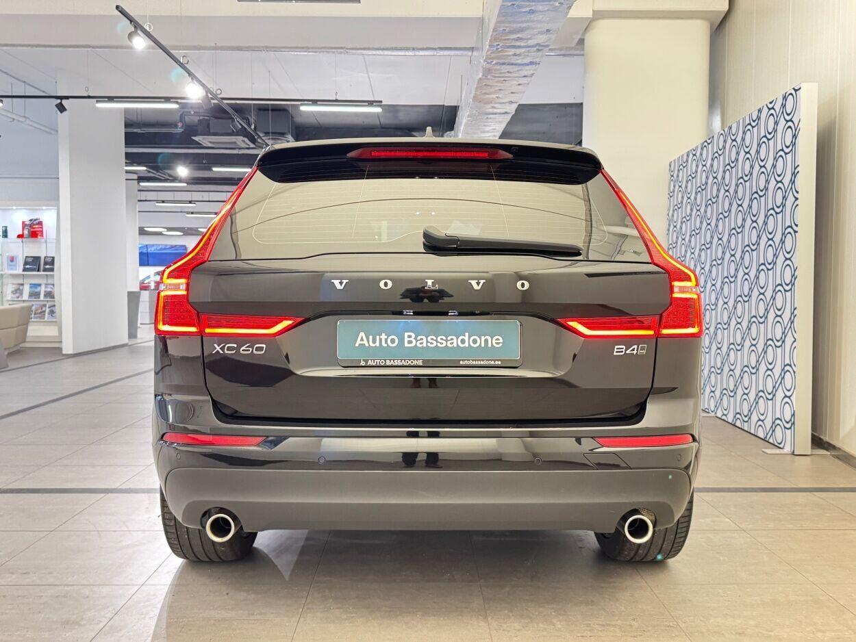 Volvo XC60 2019, photo 5/25